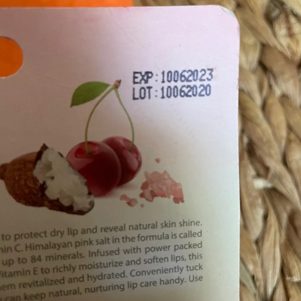 ✅ Himalayan Pink Salt Lip Balm Cherry & Shea Butter 2 Pack 0.15oz #️⃣0660